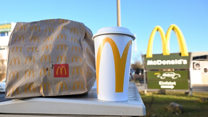 Essen im Fastfood-Restaurant hat wenig Geheimnisse - Featured image