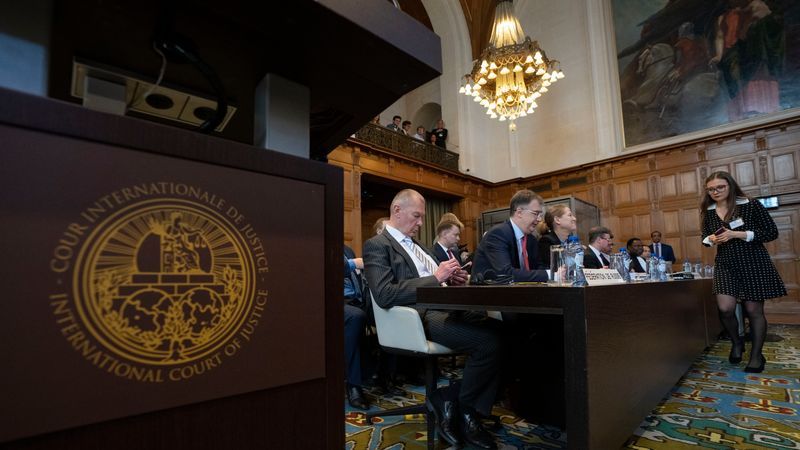 Noch kein Sieger in Rechtsstreit der Ukraine gegen Russland - Featured image